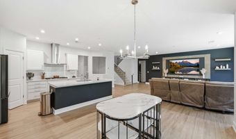669 Fairway Dr, Acworth, GA 30101