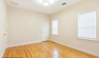10 Wolcott Ave, Andover, MA 01810