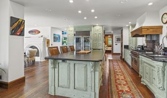 3721 SISKIYOU Hwy, Ashland, OR 97520