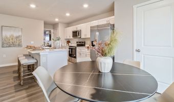 2101 BUGGE Dr, Adel, IA 50003