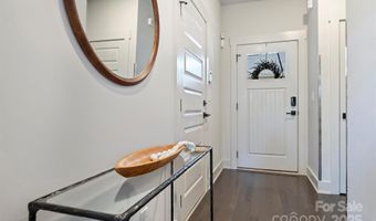 919 Cityscape Dr, Charlotte, NC 28205