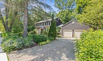 240 S Cove Rd, Burlington, VT 05401