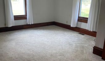 339 3rd St, Ashton, IA 51232