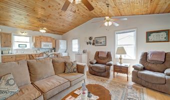 6257 E Calvertville Rd, Bloomfield, IN 47424