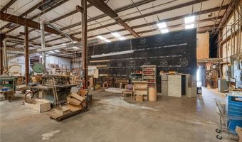 909 C St, Barling, AR 72923