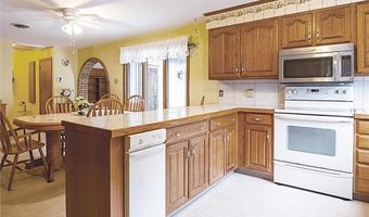 22 GROVE Ave, North Providence, RI 02911