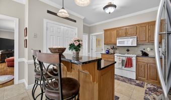 2 WOODSIDE Pl, Anniston, AL 36207