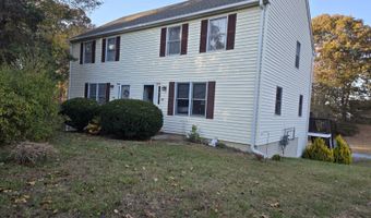 135 Liberty St 135, Clinton, CT 06413