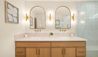 3985 Syme Dr, Carlsbad, CA 92008