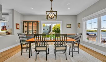 21 Lakeview Rd, Brookfield, CT 06804