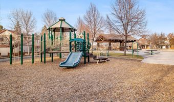 21281 Bellflower Pl, Bend, OR 97702