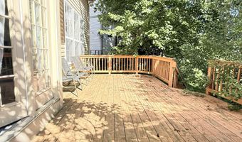 4953 S Ridgeside Cir, Ann Arbor, MI 48105