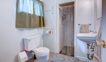 606 S C St, Arkansas City, KS 67005