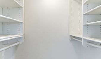 6 Whittier Place 17D, Boston, MA 02114