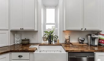 217 W 1st St, Abilene, KS 67410