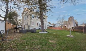 367 Laurel Hill Ave, Cranston, RI 02920