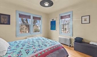 84 Charlotte St, Burlington, VT 05401