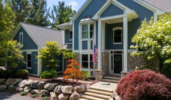 1977 EMERALD GLEN Ct NE, Ada, MI 49301