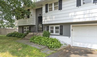 21 Old Farm Rd, Bristol, CT 06010