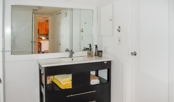3401 N Country Club Dr 706, Aventura, FL 33180