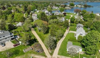 44 Kilburn St, Charlestown, RI 02813