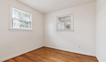 9923 MAYFIELD Dr, Bethesda, MD 20817