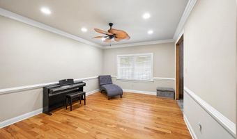 1600 NORRISTOWN Rd, Ambler, PA 19002