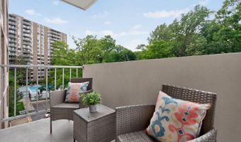2939 VAN NESS St NW 414, Washington, DC 20008