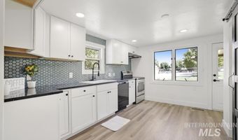 126 6th Ave S, Buhl, ID 83316