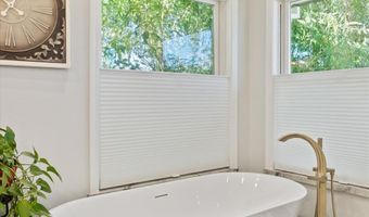 1253 Lakeside Dr, Angels Camp, CA 95222