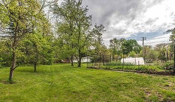 1516 Arborview Blvd, Ann Arbor, MI 48103