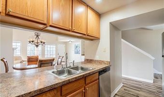 24 LAKE BREEZE Dr 24, New Orleans, LA 70129