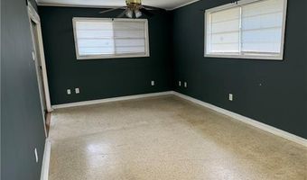 324 CHINCHILLA Dr, Arabi, LA 70032