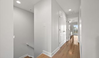 10900 HOLYSTONE Ln 503, Berlin, MD 21811