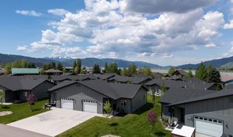 265 RIVER Cir 2, Alpine, WY 83128