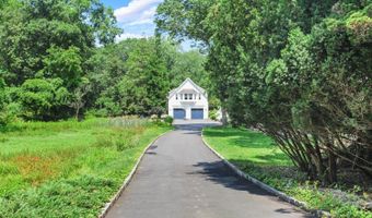 175 Cat Rock Rd, Cos Cob, CT 06807