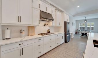 5611 MADRIGAL Way, Apollo Beach, FL 33572