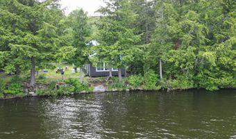 12 Beech Ridge Dr, Abbot, ME 04406