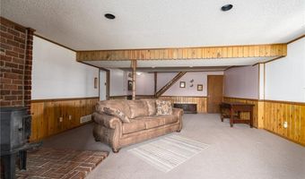 596 E 1732 Rd, Baldwin City, KS 66006