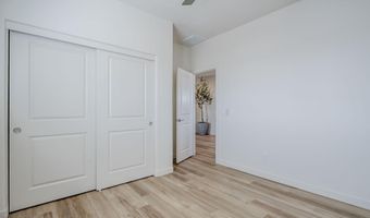 630 W LAREDO St, Chandler, AZ 85225