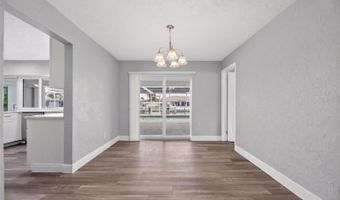 6305 COTTONWOOD Ln, Apollo Beach, FL 33572