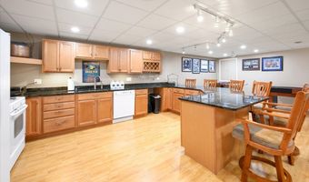1880 Crofton Dr, Algonquin, IL 60102