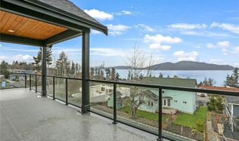3706 W 3rd St, Anacortes, WA 98221