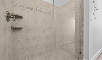 4101 HIGH POINT Ct, Annandale, VA 22003