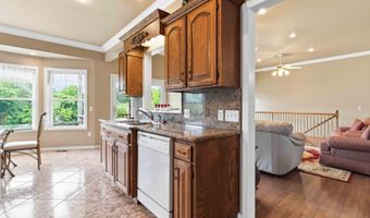 136 Riverview Dr, Anderson, MO 64831