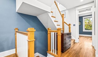 1716 IRVING St NW, Washington, DC 20010