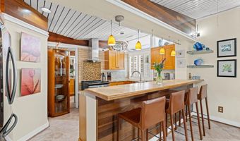 2337 SEMINOLE Rd C, Atlantic Beach, FL 32233