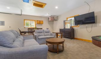 1011 NE 11th Ave, Aberdeen, SD 57401