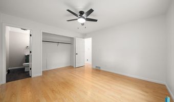 1513 E Sylvan Cir, Brandon, SD 57005