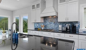 61 HILLSIDE Ln, Afton, VA 22920